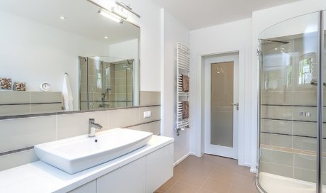 Rénovation de peinture d'une salle de bain Lyon - ELITE TRAVAUX